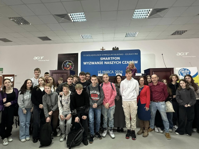 II Ogólnopolskie Sympozjum Naukowo-Edukacyjne "Smartfon. Wyzwanie naszych czasów"